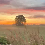 De Bommelerhoeve & Vakantiewoning * Poederoijen