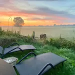 De Bommelerhoeve & Vakantiewoning