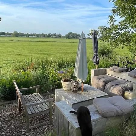 De Bommelerhoeve & Vakantiewoning Dirkje Apartment