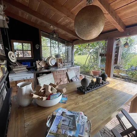 De Bommelerhoeve & Vakantiewoning Dirkje Apartment Poederoijen