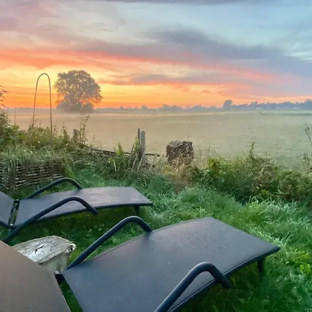 De Bommelerhoeve & Vakantiewoning Dirkje