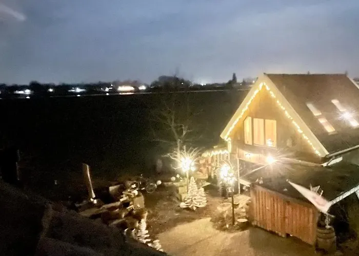 De Bommelerhoeve & Vakantiewoning Lägenhet