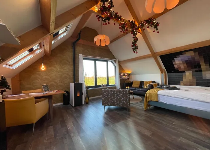 De Bommelerhoeve & Vakantiewoning Poederoijen