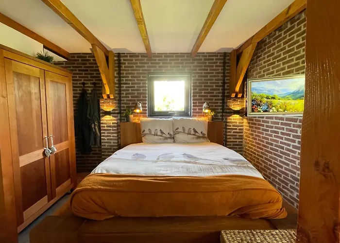 De Bommelerhoeve & Vakantiewoning Lägenhet