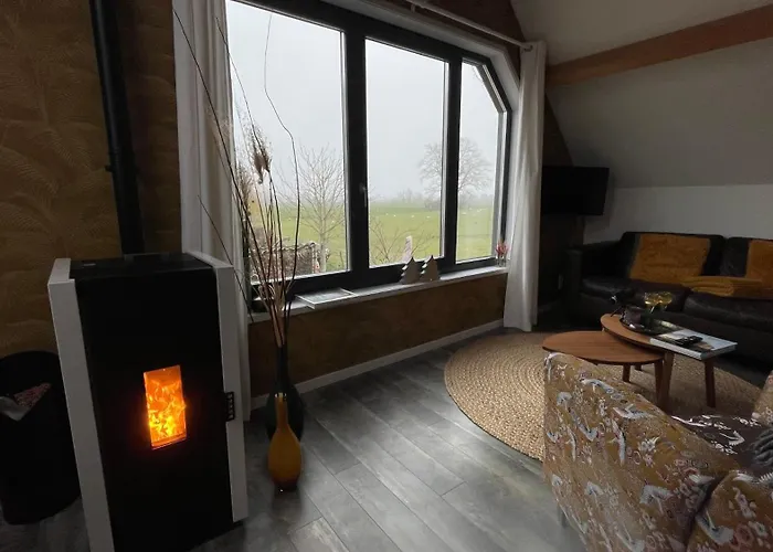 De Bommelerhoeve & Vakantiewoning