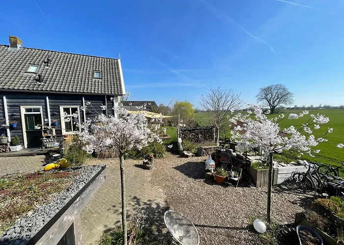 De Bommelerhoeve & Vakantiewoning