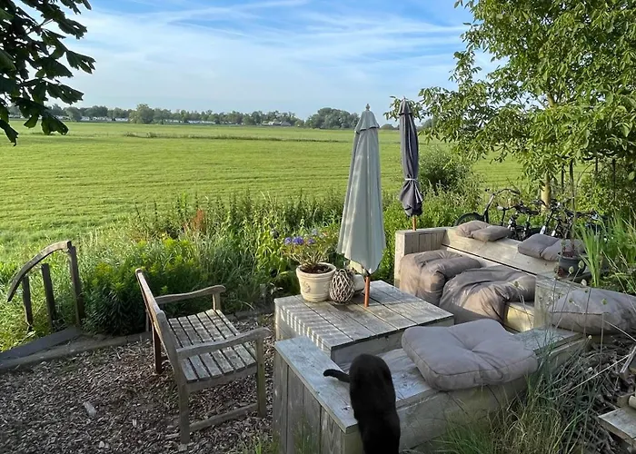 De Bommelerhoeve & Vakantiewoning Lägenhet