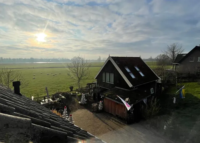 De Bommelerhoeve & Vakantiewoning Lägenhet Poederoijen