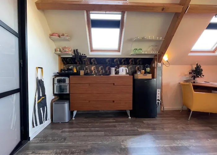 De Bommelerhoeve & Vakantiewoning Lägenhet