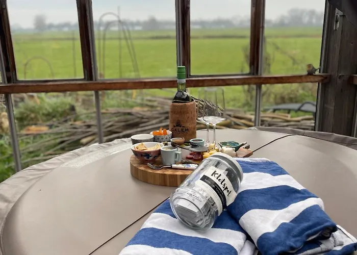 Lägenhet De Bommelerhoeve & Vakantiewoning