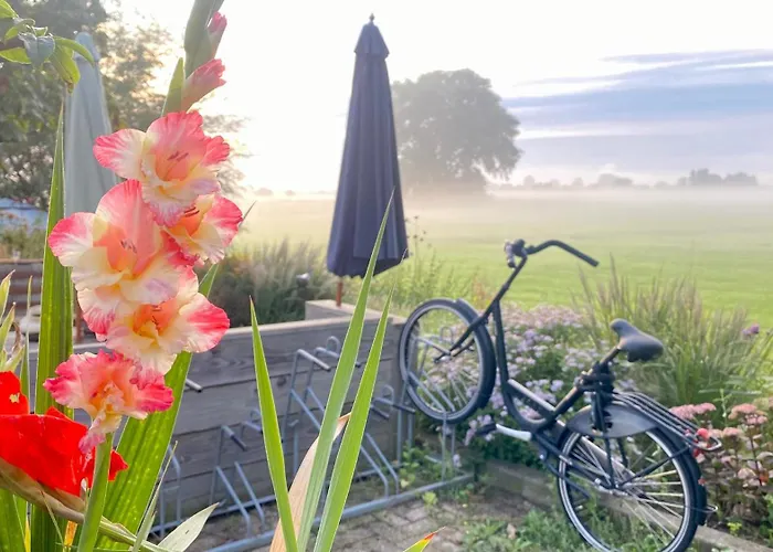 De Bommelerhoeve & Vakantiewoning Poederoijen