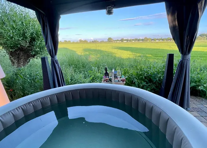 Lägenhet De Bommelerhoeve & Vakantiewoning Poederoijen