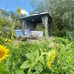 Appartement De Bommelerhoeve B&b&vakantiewoning