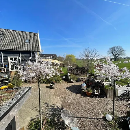 De Bommelerhoeve B&b&vakantiewoning