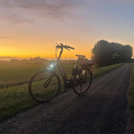 De Bommelerhoeve & Vakantiewoning Dirkje * Poederoijen